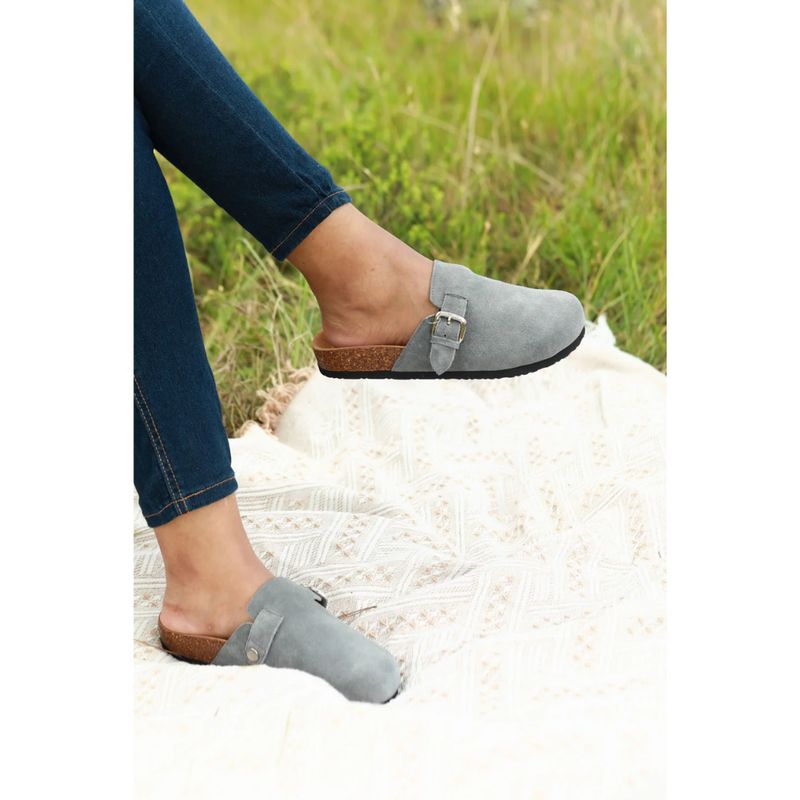 Julz Nahla Grey