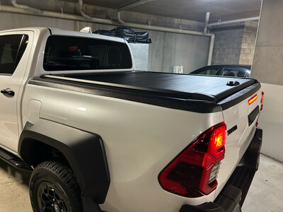 Hilux 2015- ON Manual Roller Lid/ Tonneau (NOW IN STOCK)