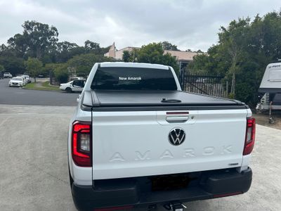 Amarok Manual Roller Lid/ Tonneau (NOW IN STOCK)
