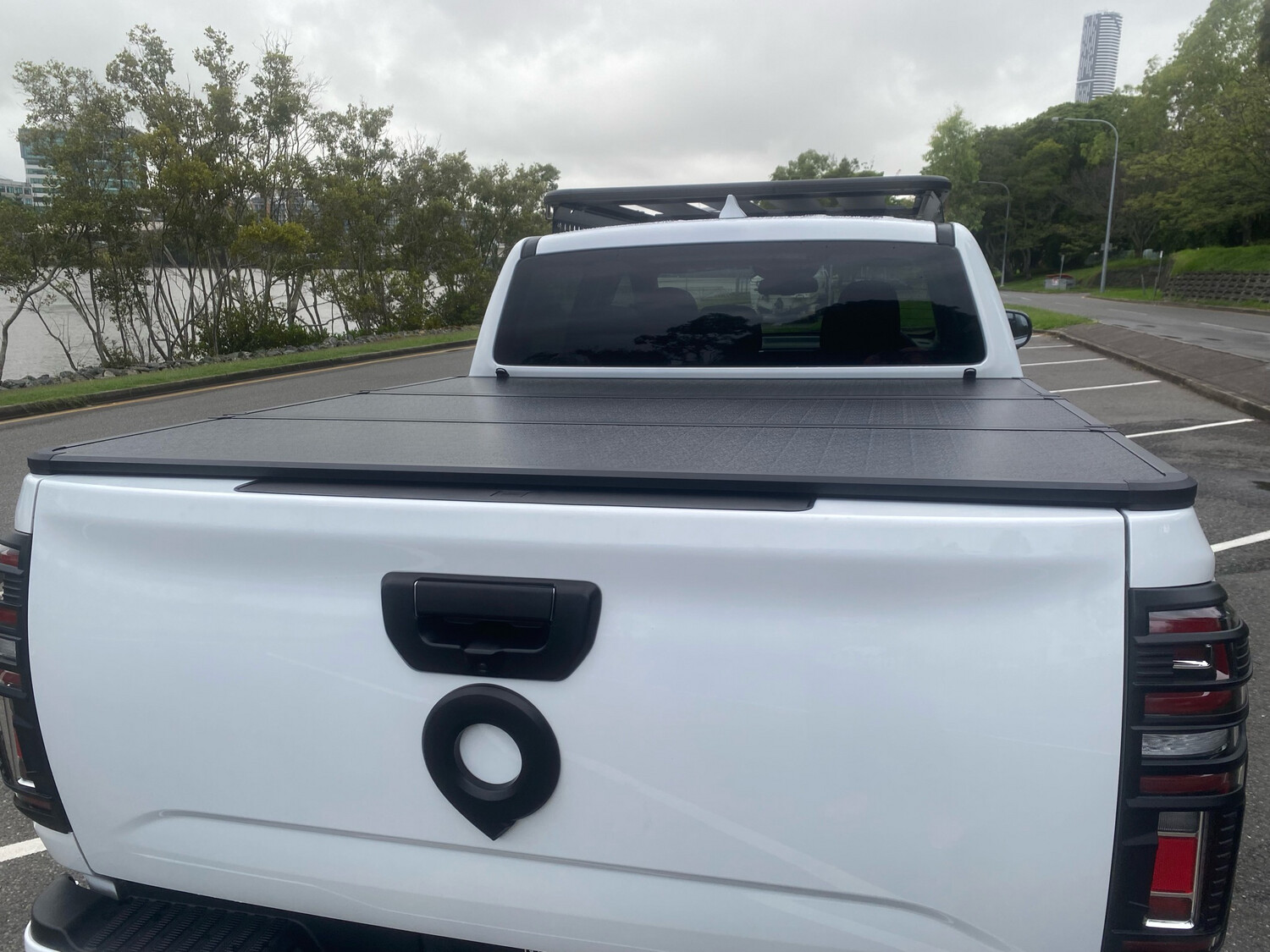 GWM Cannon Trifold Tonneau/ Hard Lid