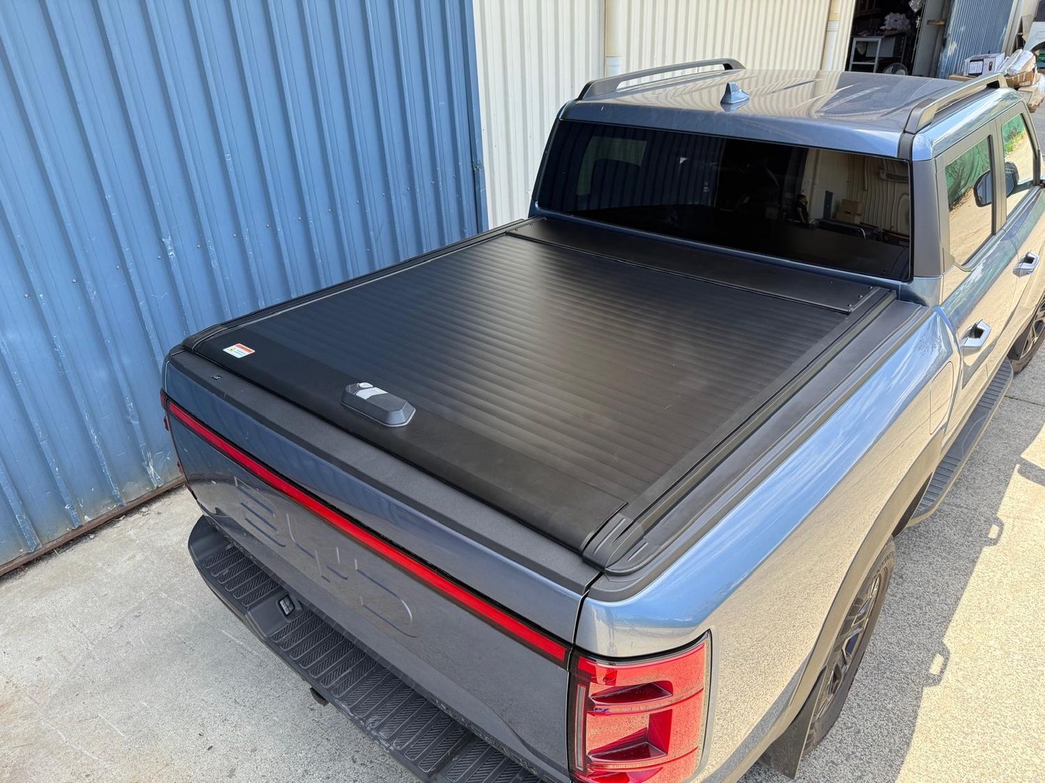 BYD Shark 6 Manual Roller