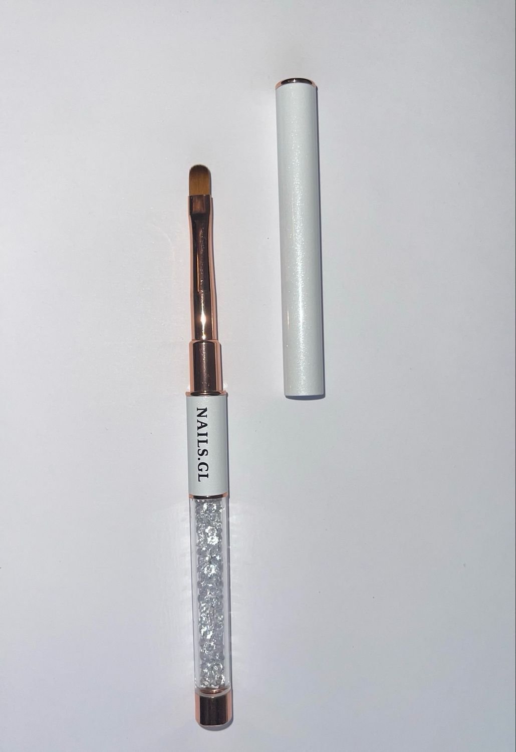 Akryl pensel med låg (mellem)