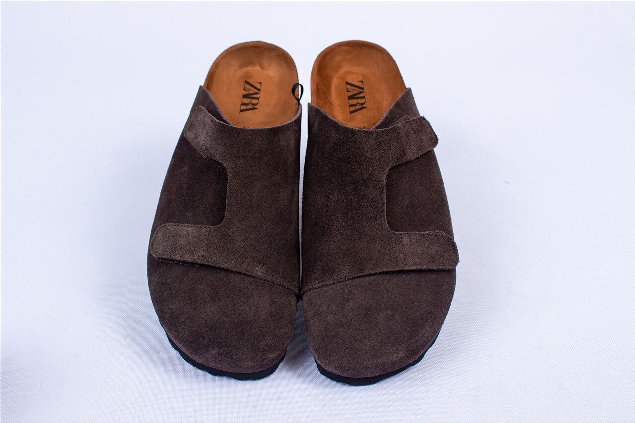 ZARA MAN Clogs