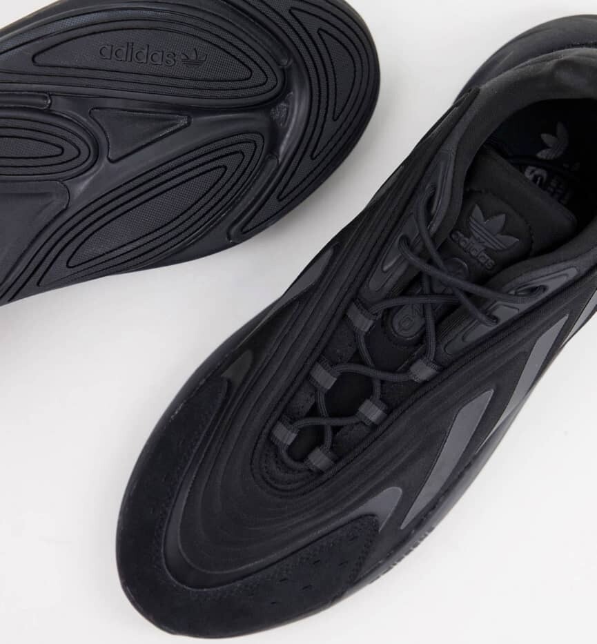 ADIDAS ORIGINALS OZELIA TRAINERS IN TRIPPLE BLACK