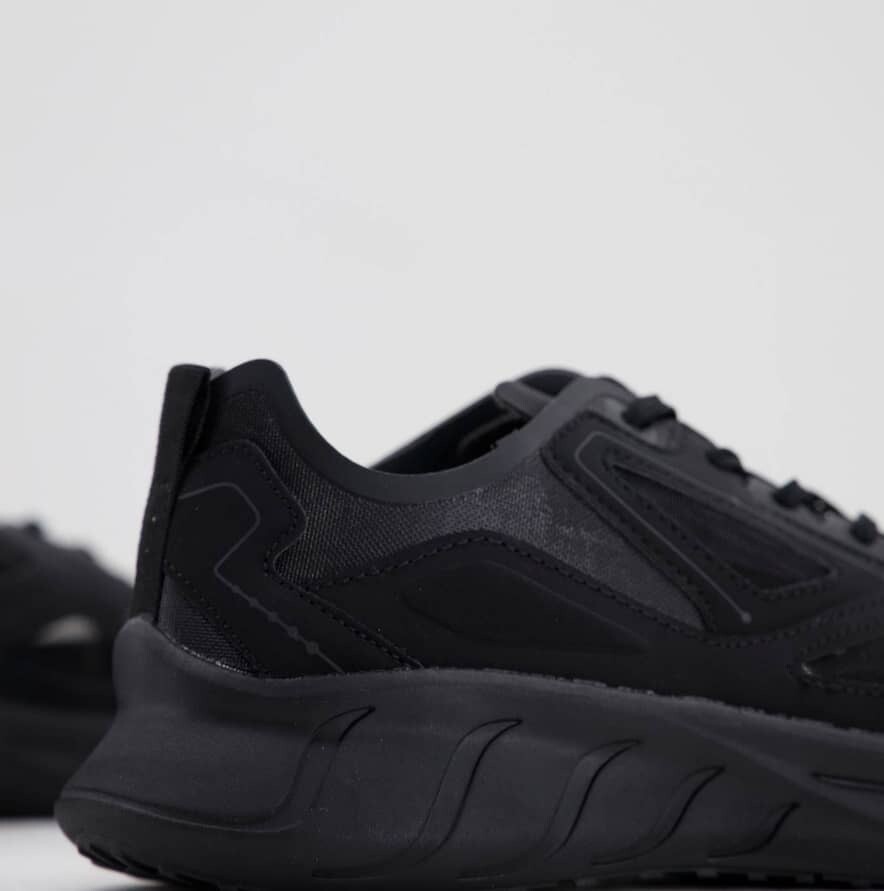 PULL &amp; BEAR (STWD) MESH RUNNER TRAINER IN BLACK