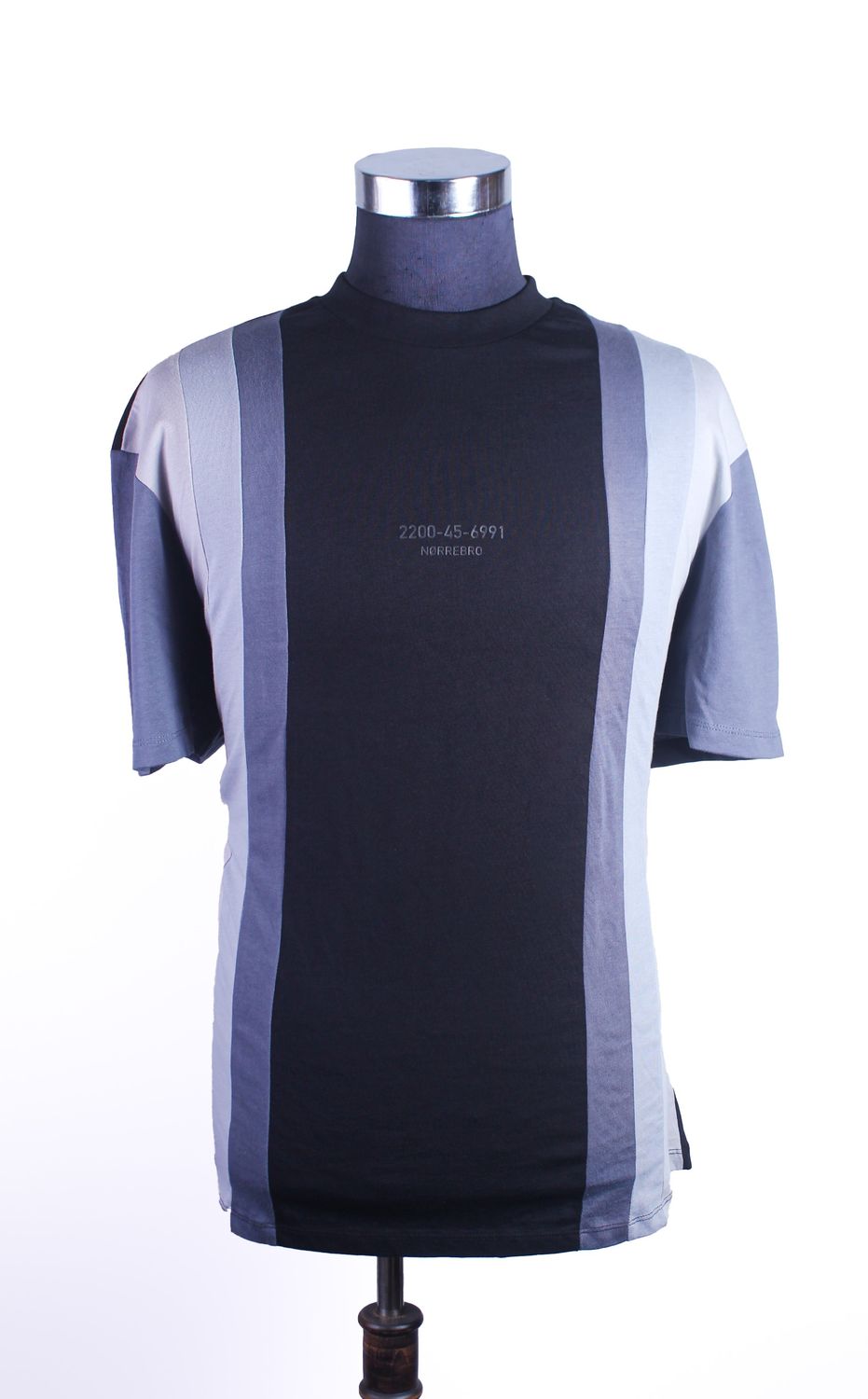 RIVER ISLAND &quot;BLACK REGULAR FIT COLOUR BLOCK STRIPE T-SHIRT&quot;