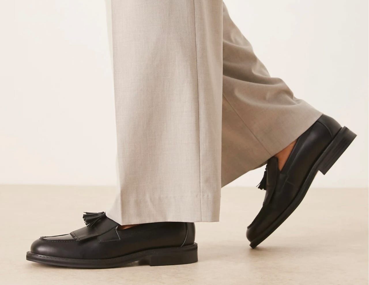 Square Toe Loafers In Black With Fringe Detail