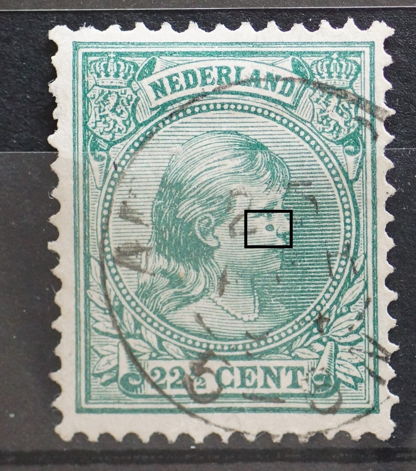 NVPH 41 - grote groene vlek onder oog