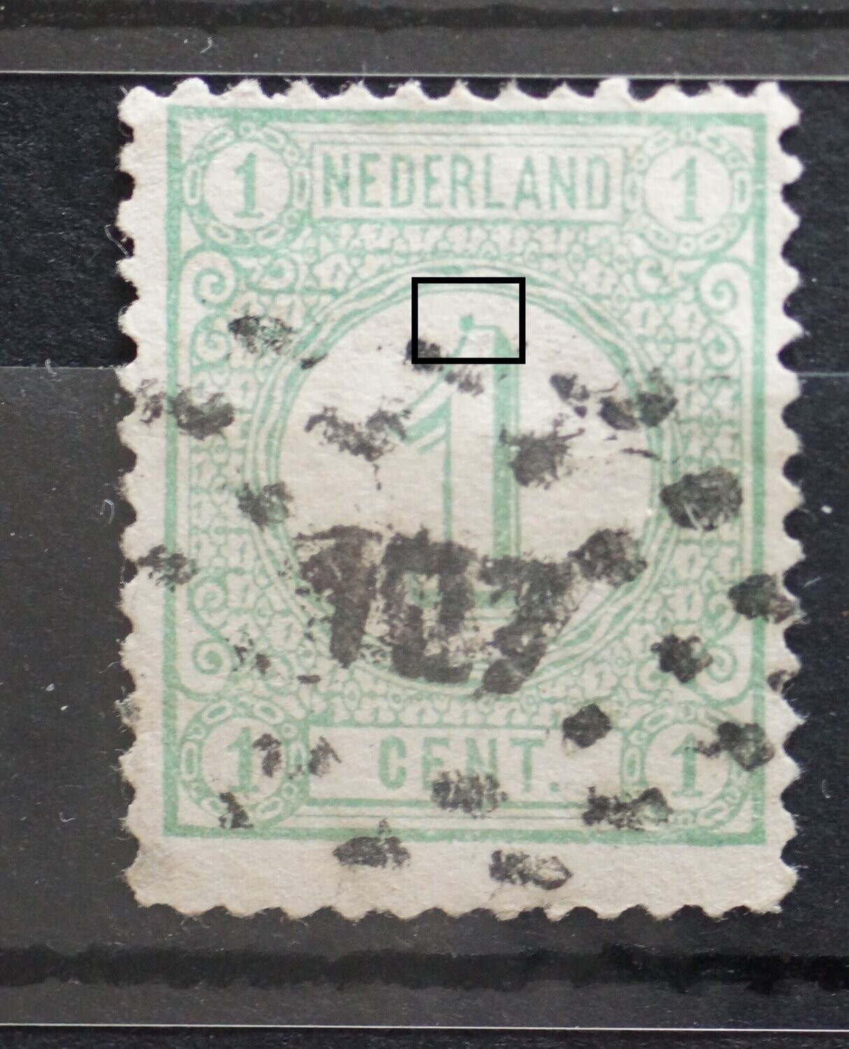 NVPH 31 - groene vlek aan bovenzijde van de grote