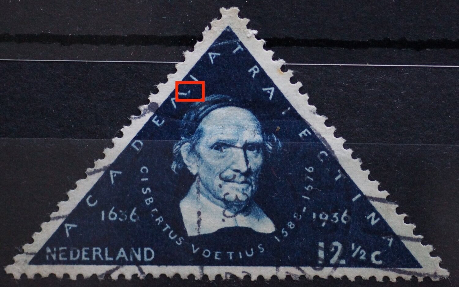 NVPH 288 - witte stip achter M