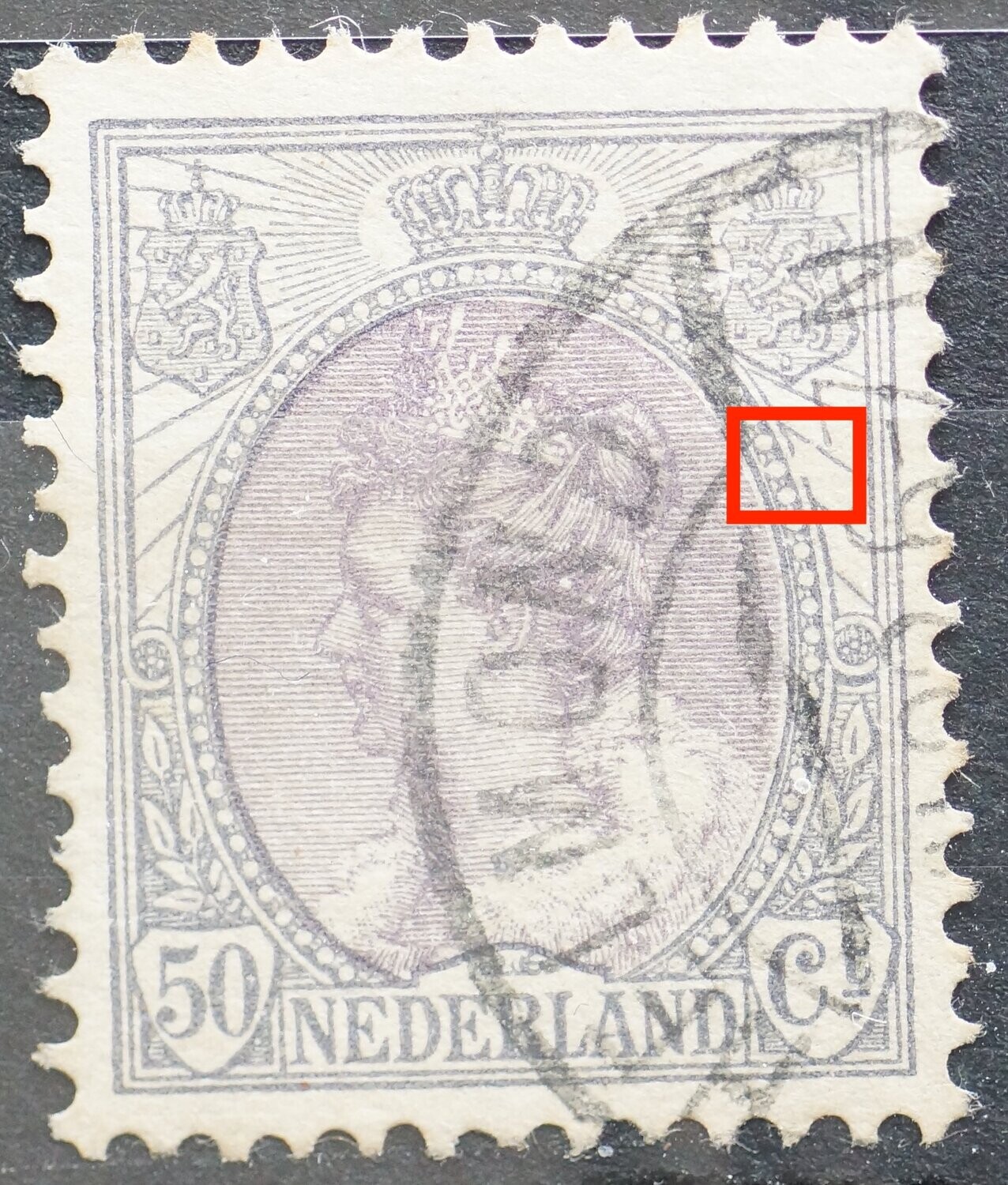 NVPH 75 - breuk / witte vlek in rand medaillon (rechts)