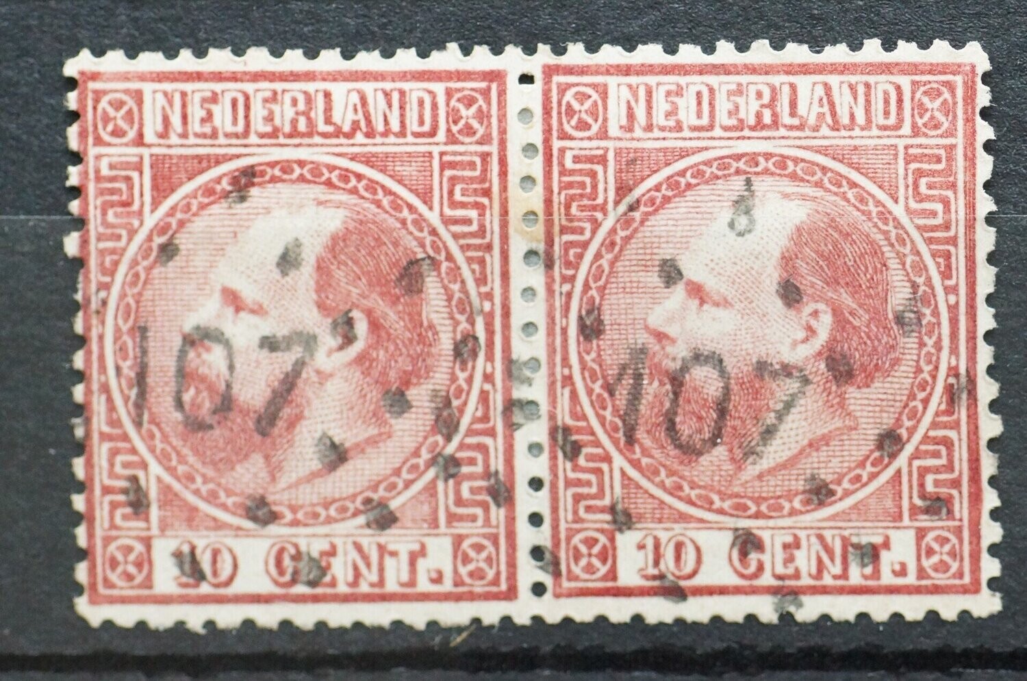 107 (Utrecht) op NVPH 8 (paar)