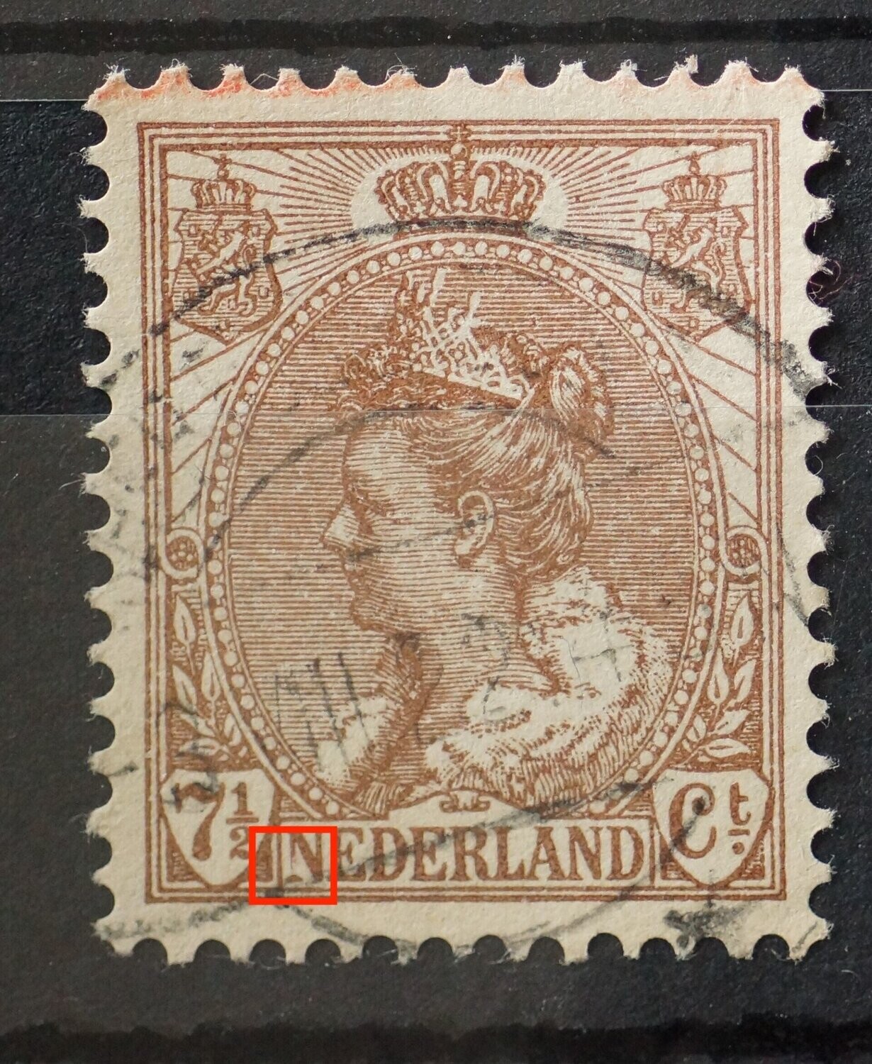 NVPH 61 - dunne linkerpoot van de 1e N van NEDERLAND