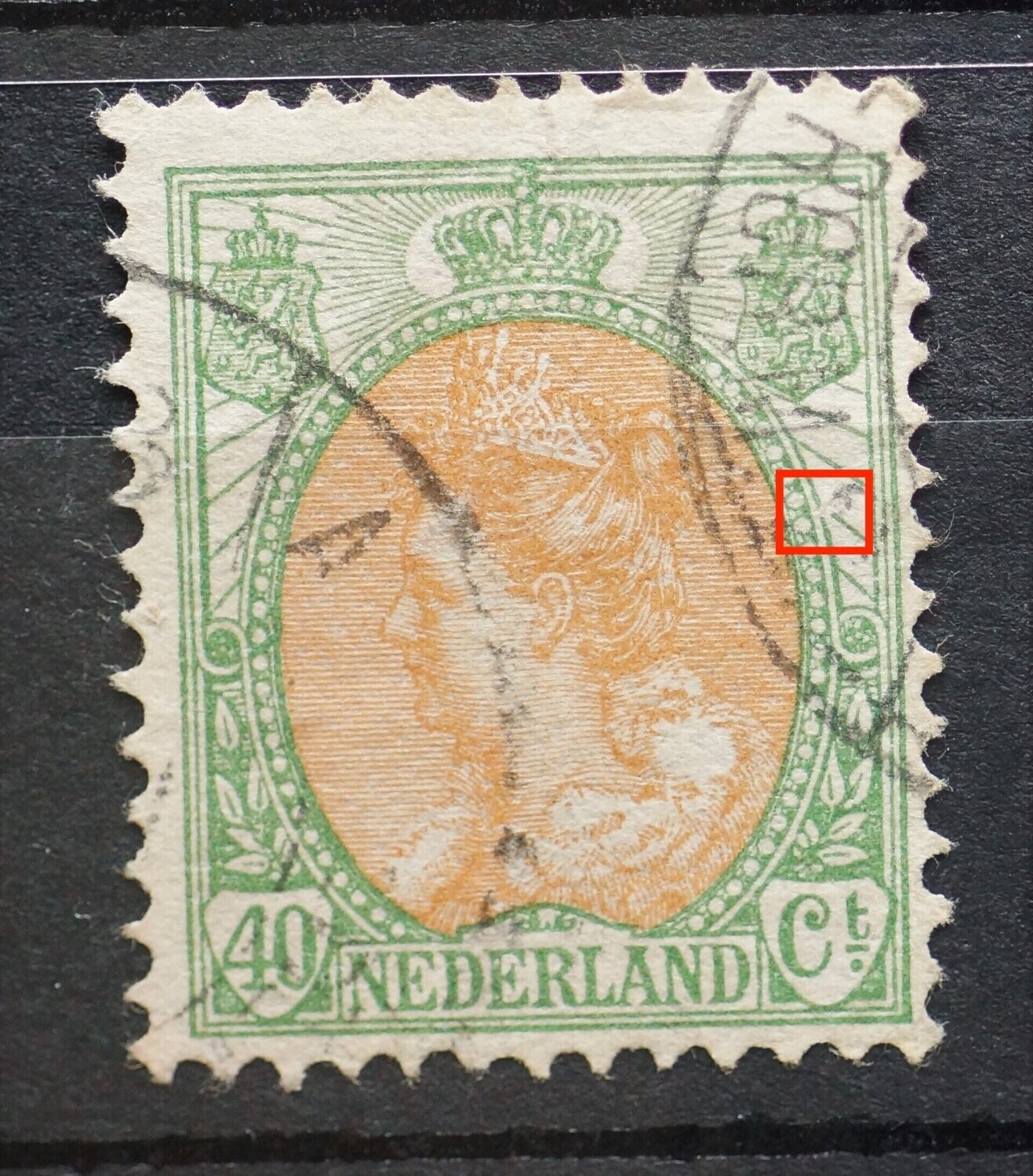 NVPH 73 - breuk in rand medaillon, rechts