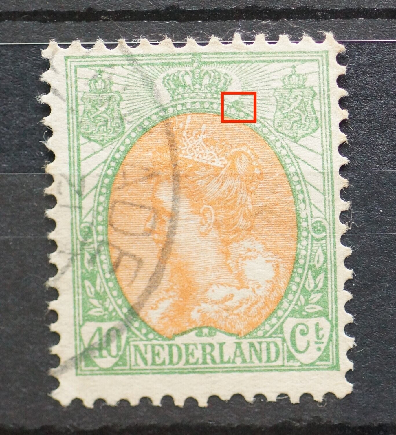 NVPH 73 - groene vlek rechts naast kroon