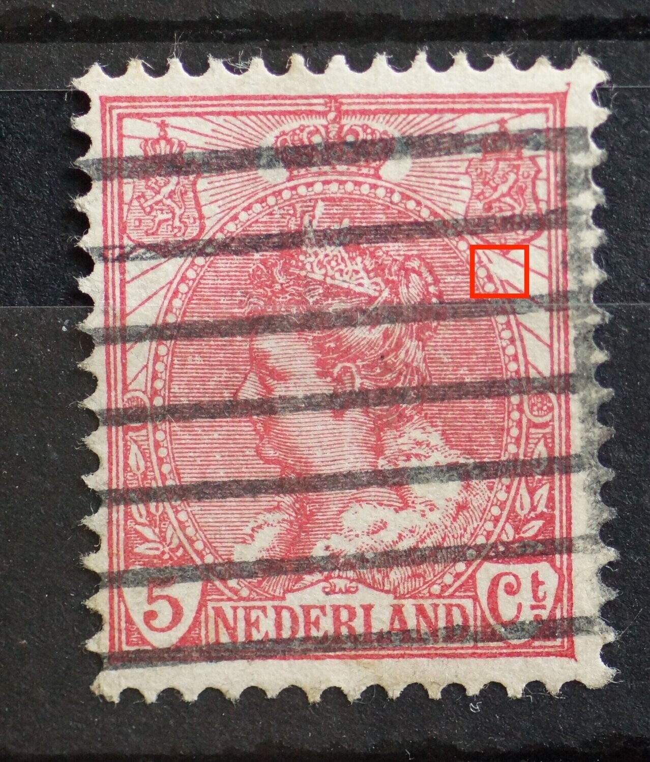 NVPH 60 - breuk/witte vlek in rand medaillon (rechts)