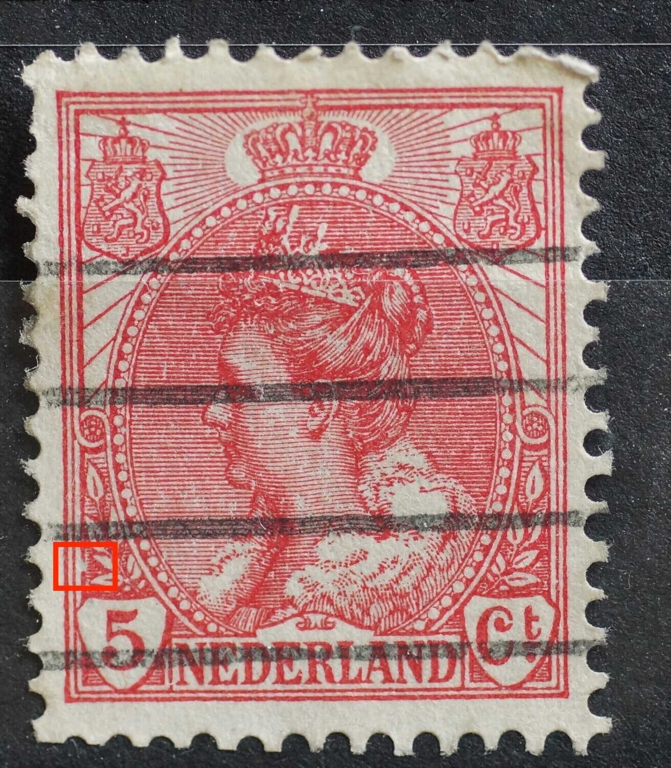 NVPH 60 - hapje uit kaderlijn boven de 5