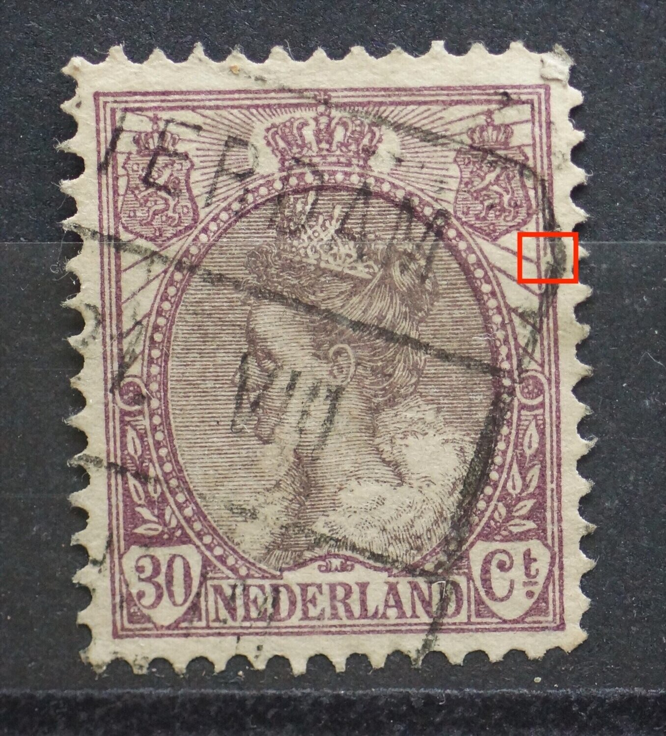 NVPH 72 - breuk in kaderlijn, rechts, onder wapenschild
