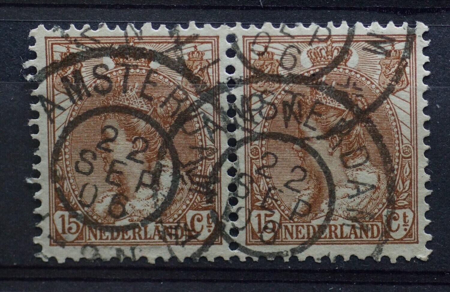 Amsterdam op NVPH 64 (paar)