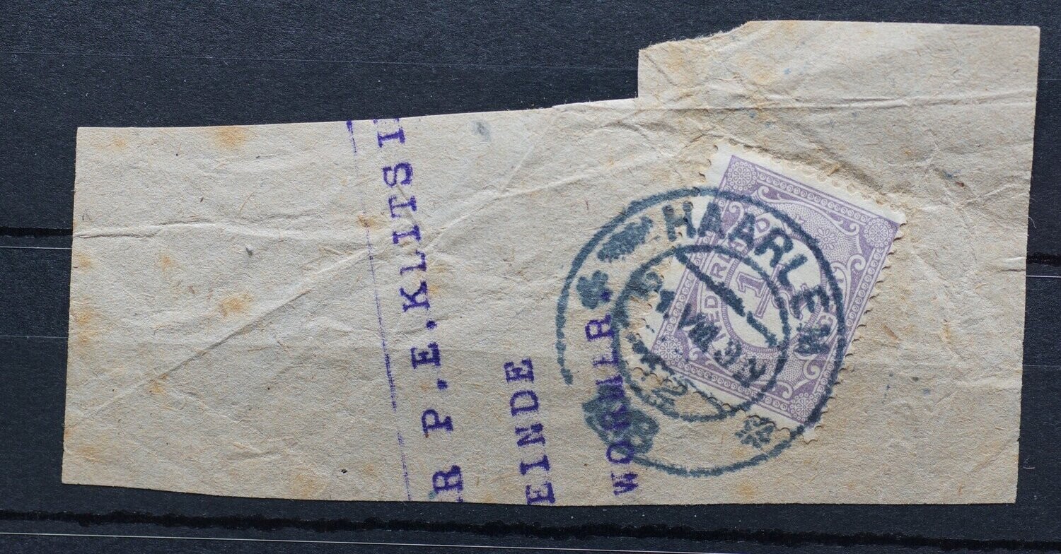 Haarlem 12 op NVPH 50 (fragment krantenbandje)