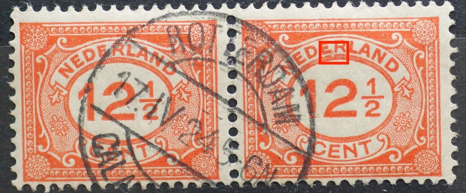 NVPH 108 - stippen tussen ER van NEDERLAND (rechter zegel)