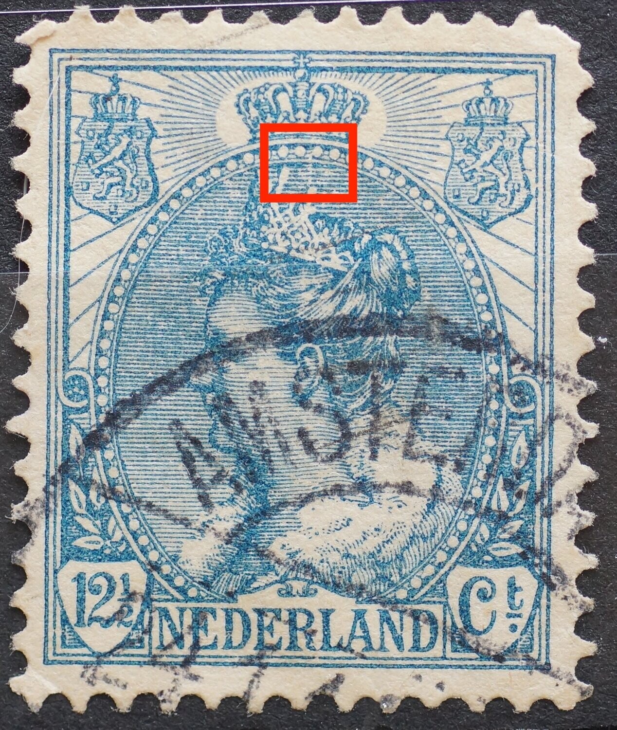 NVPH 61 - wit verticaal streepje onder kroon