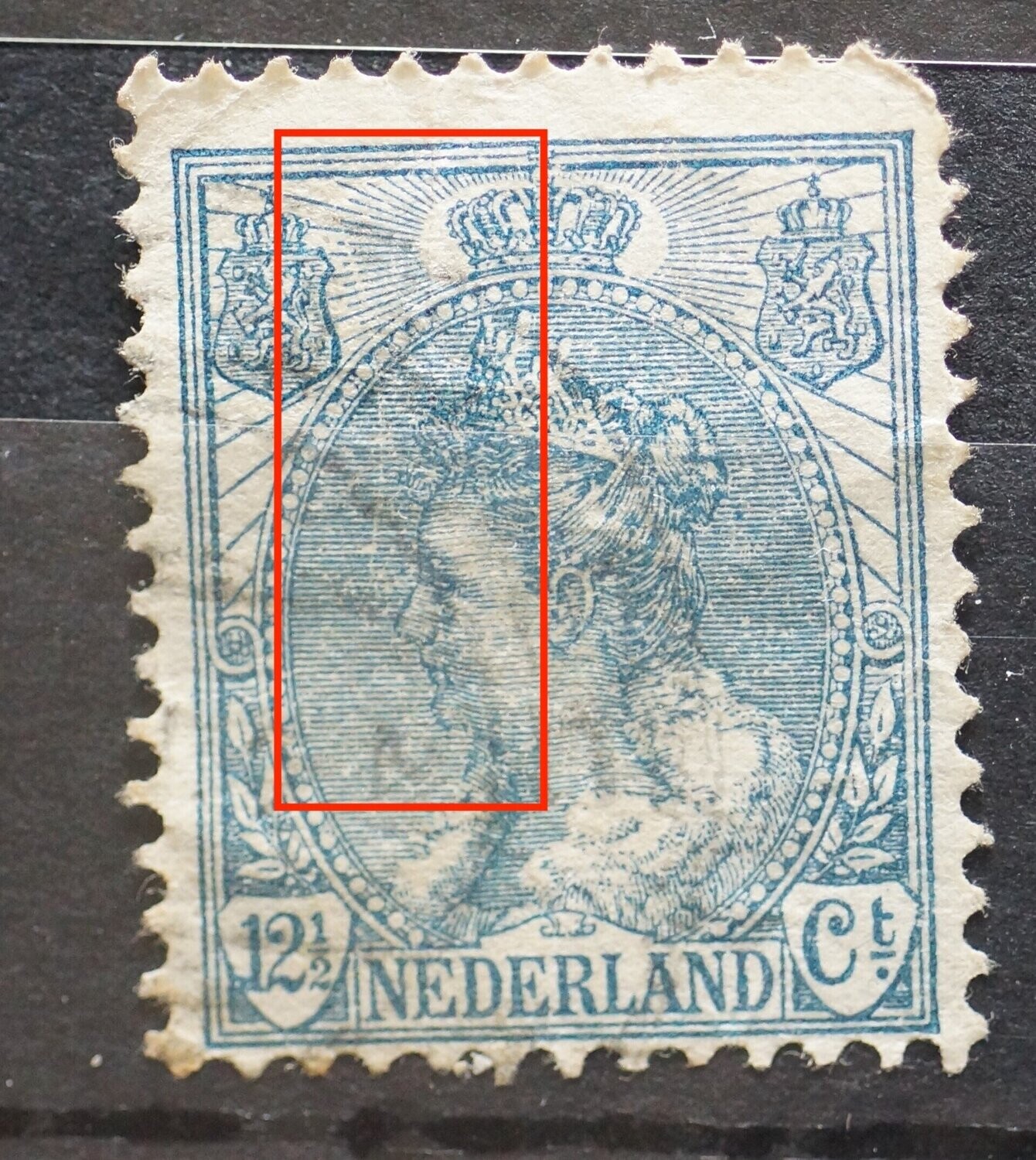 NVPH 63 (fraai) - grote, verticale witte kras