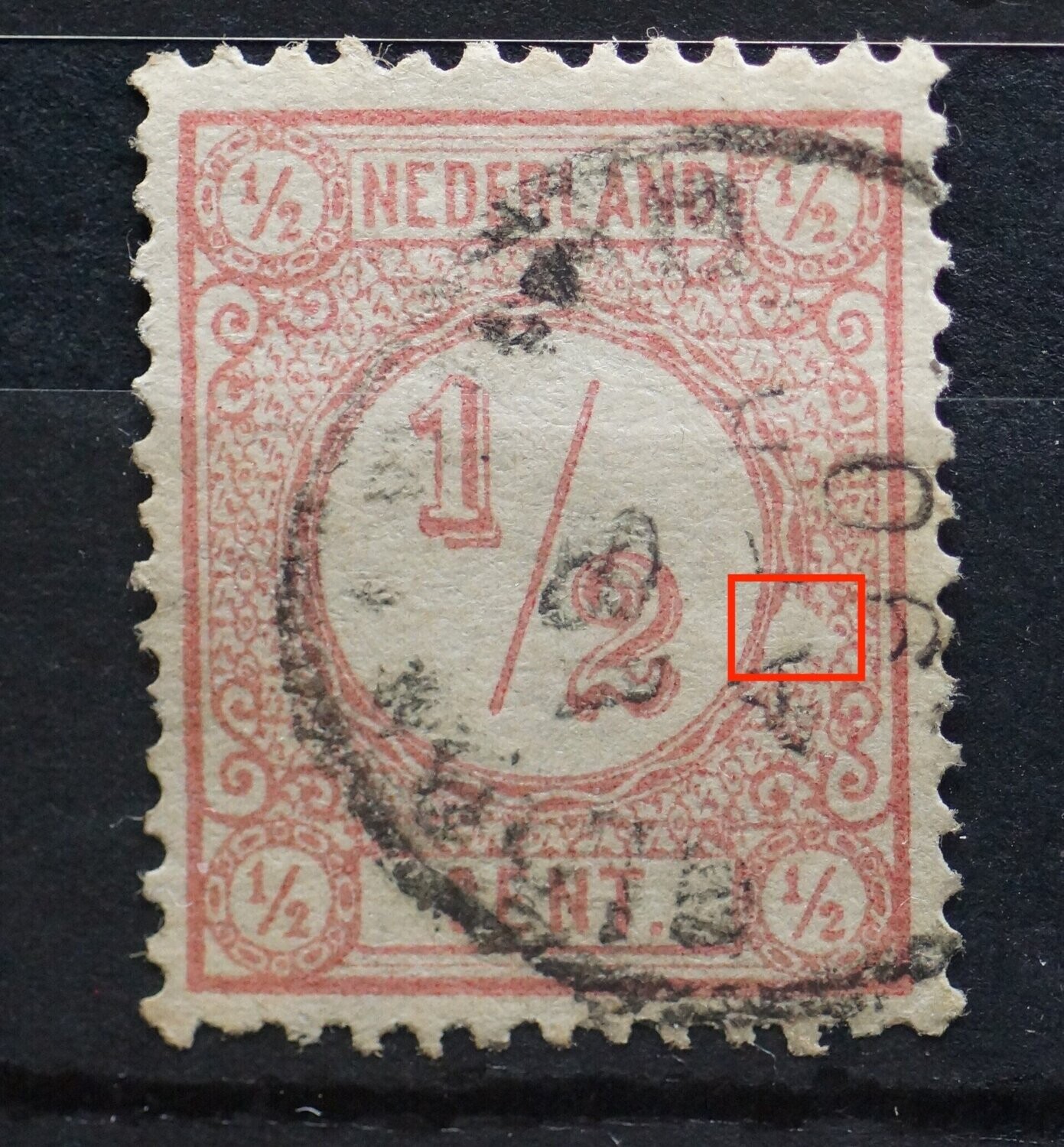 NVPH 30 - driehoekig onbedrukt gedeelte, rechts midden