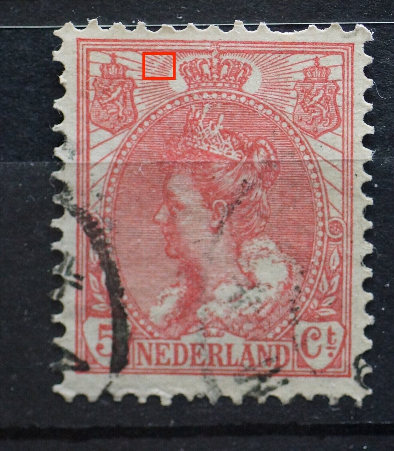 NVPH 60 - breuk in diverse stralen links van kroon