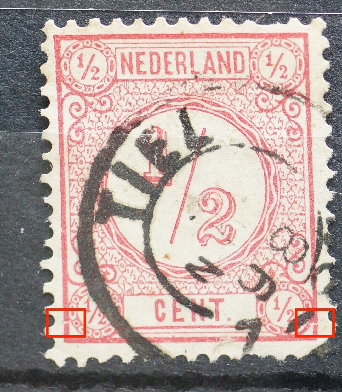 NVPH 30 - breuk in kaderlijn, links en rechts