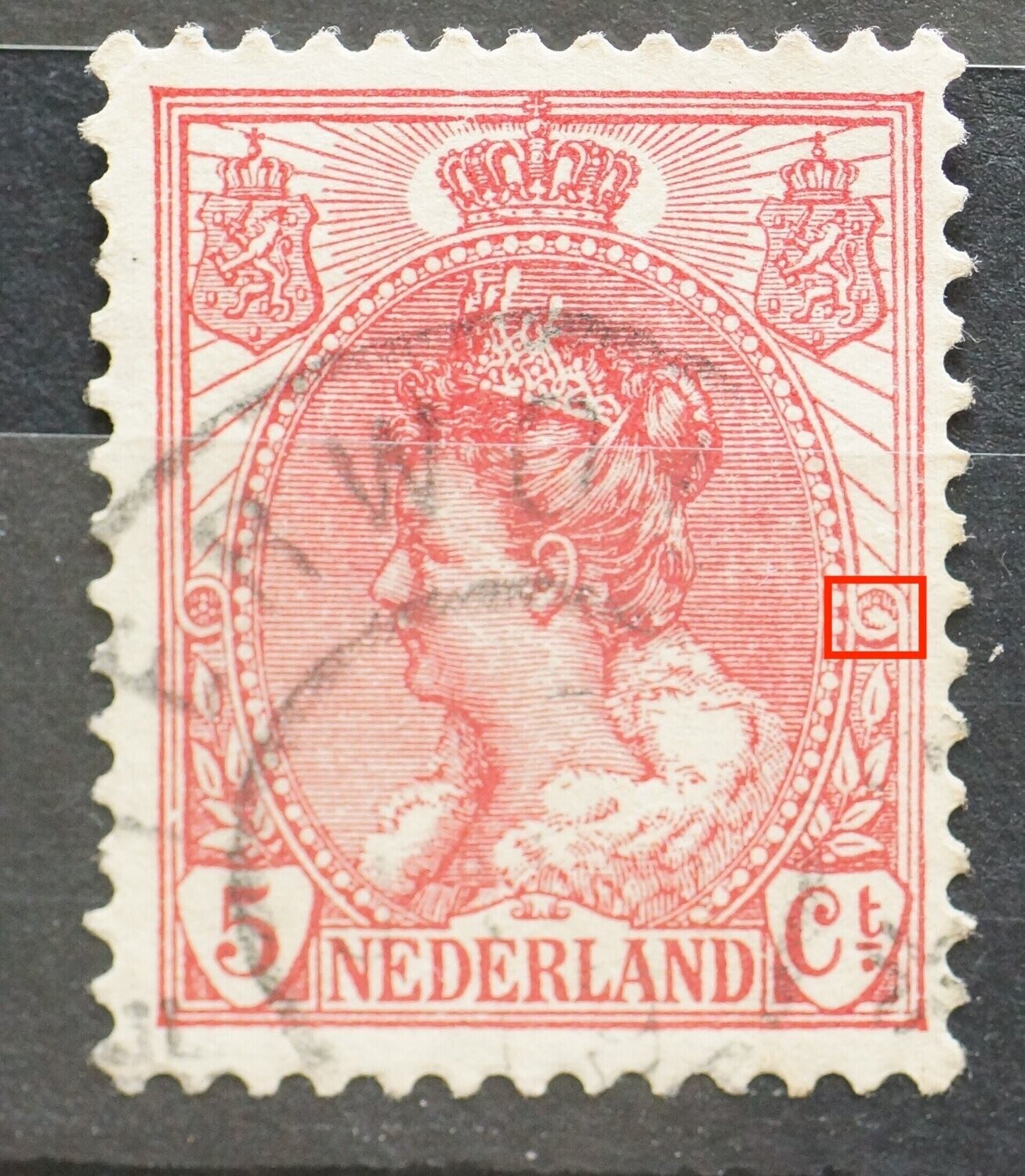 NVPH 60 - witte vlek in rechter rozet