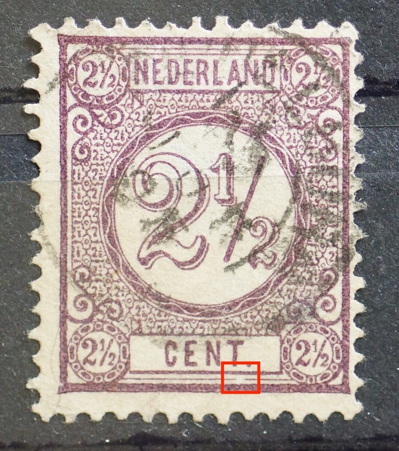 NVPH 33 - breuk in kaderlijn onder de N van CENT
