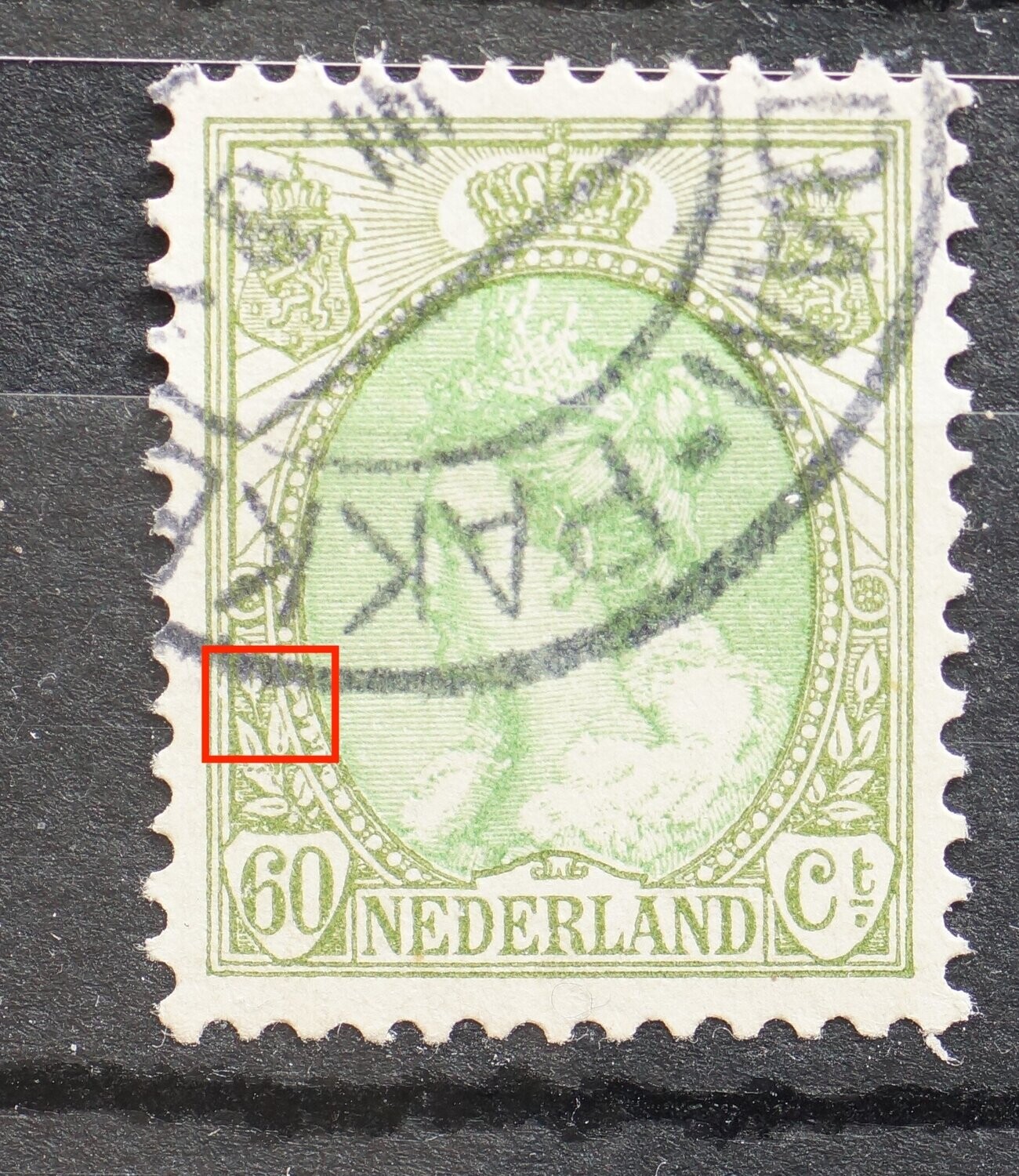 NVPH 76 - breuk in kaderlijn en rand medaillon, enkele groene stippen