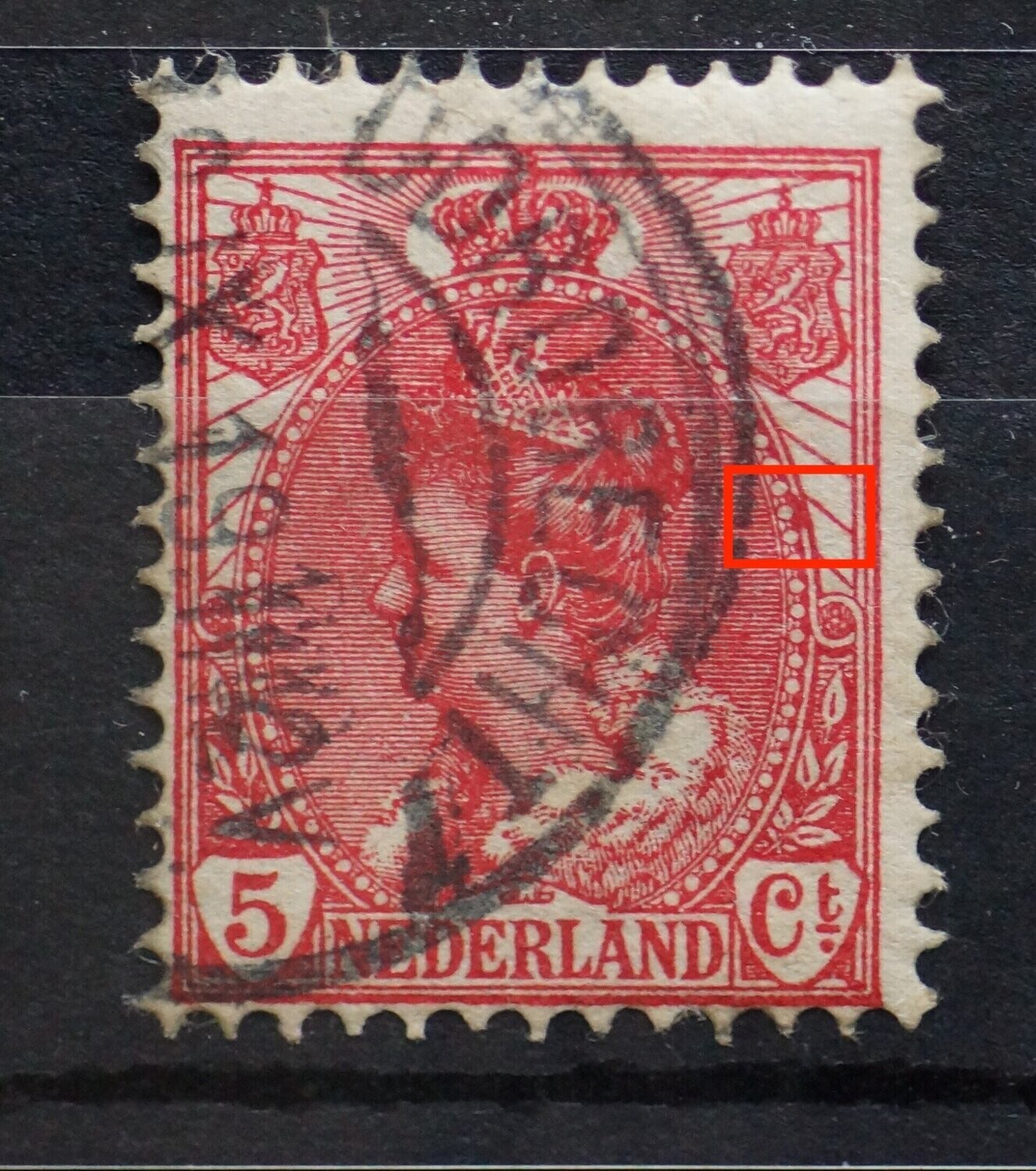 NVPH 60 - rode vlek in rand medaillon, rechts