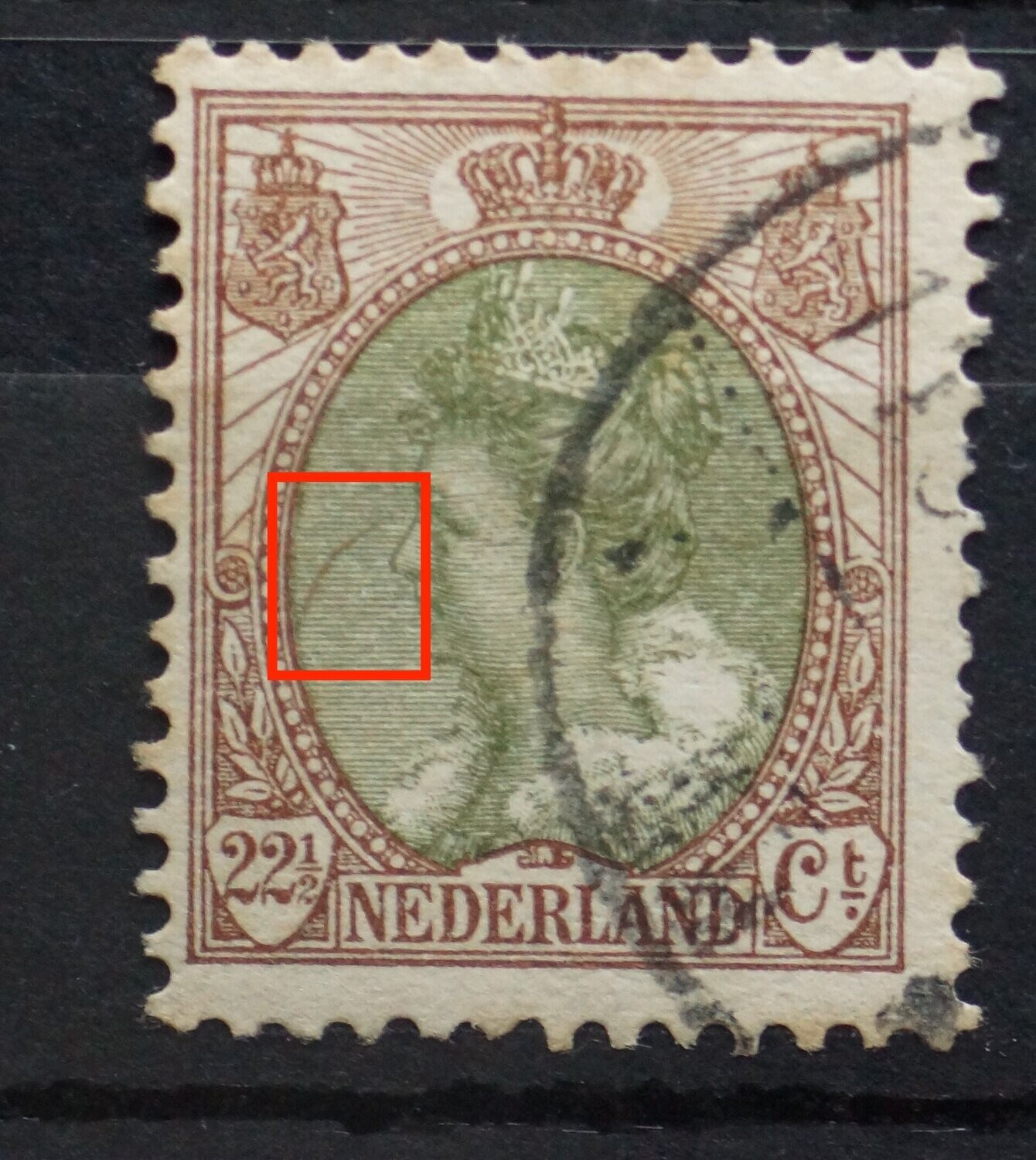 NVPH 70 - gebogen bruine lijn in medaillon