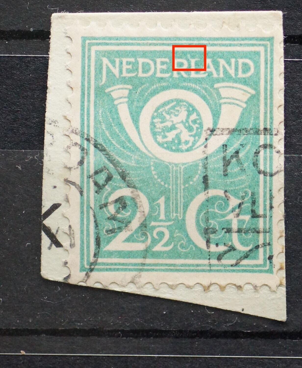 NVPH 112 - witte "haak" boven aan L van NEDERLAND