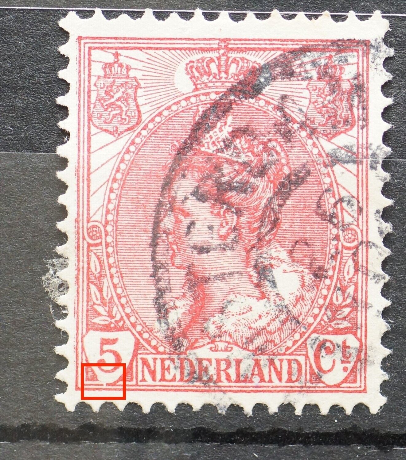 NVPH 60 - o.a. breuk in schild waardecijfer 5