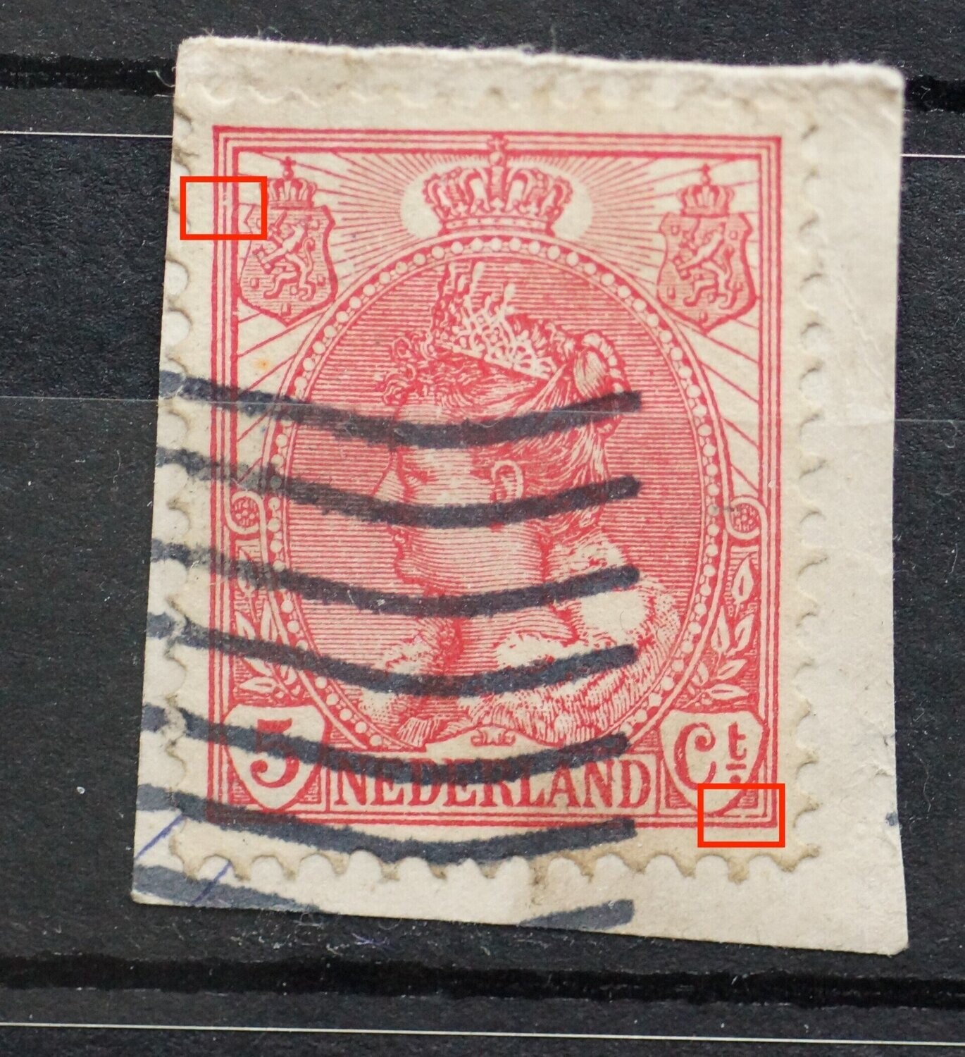 NVPH 60 -o.a. breuk met punt in kaderlijn links naast het wapenschild