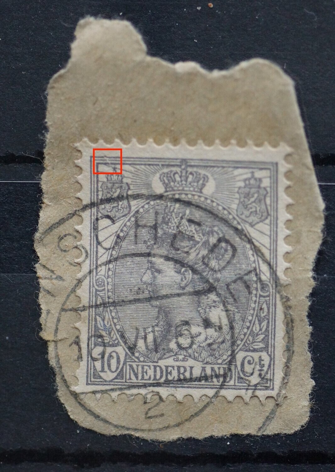 NVPH 62 - o.a. breuk in kaderlijnen, boven, links