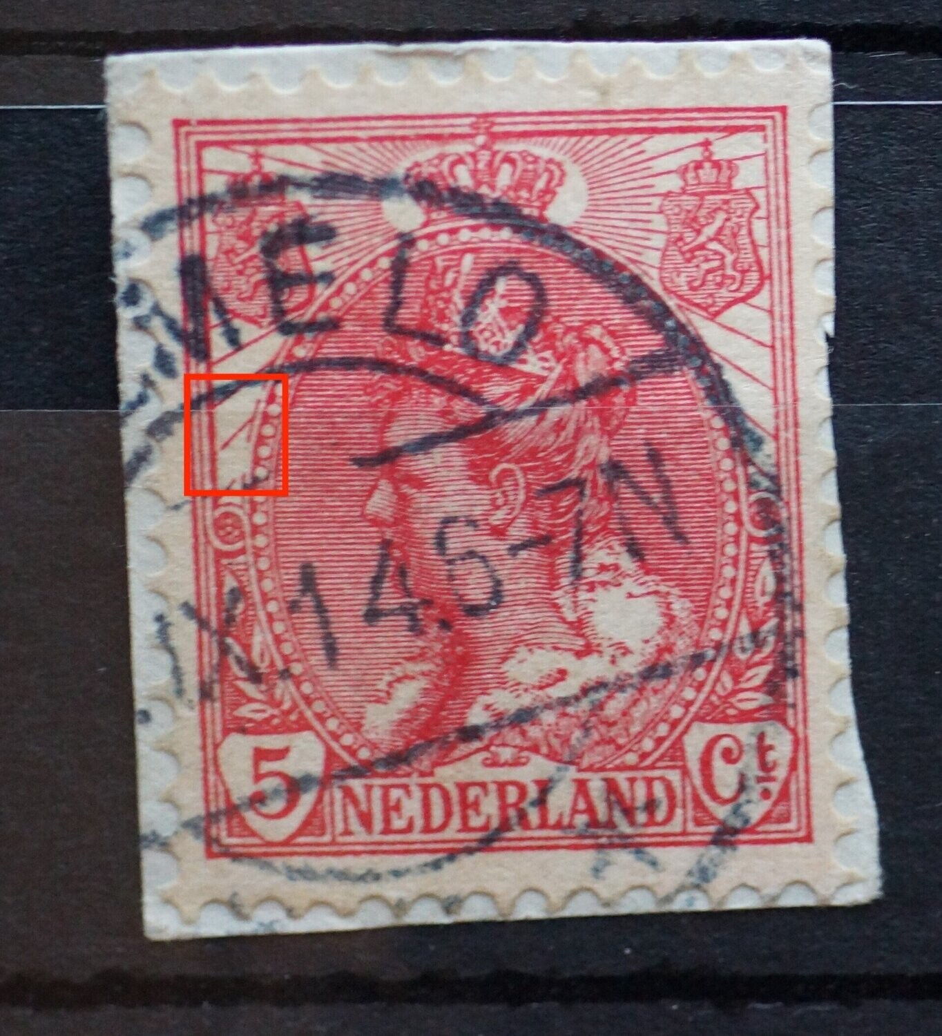 NVPH 60 - o.a. breuk in straal en rand medaillon, links