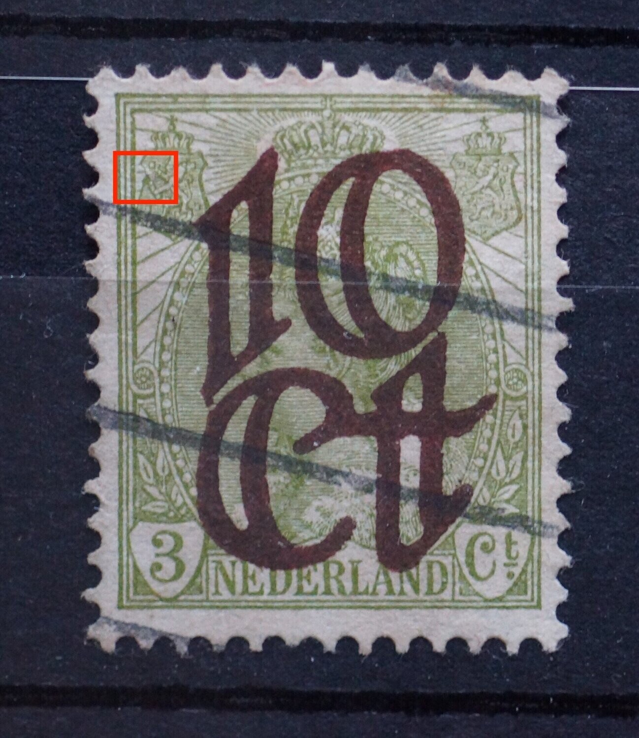 NVPH 116 - groene vlek boven pijlenbundel linker wapenschild