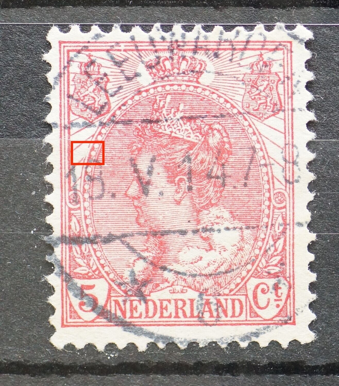 NVPH 60 - gebroken straal en rand medaillon, links