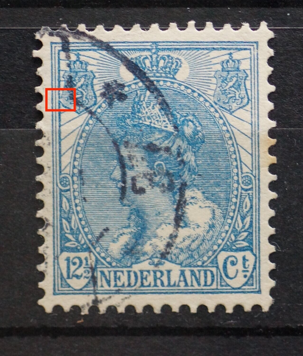 NVPH 63 - beschadiging linker onderhoek linker wapenschild