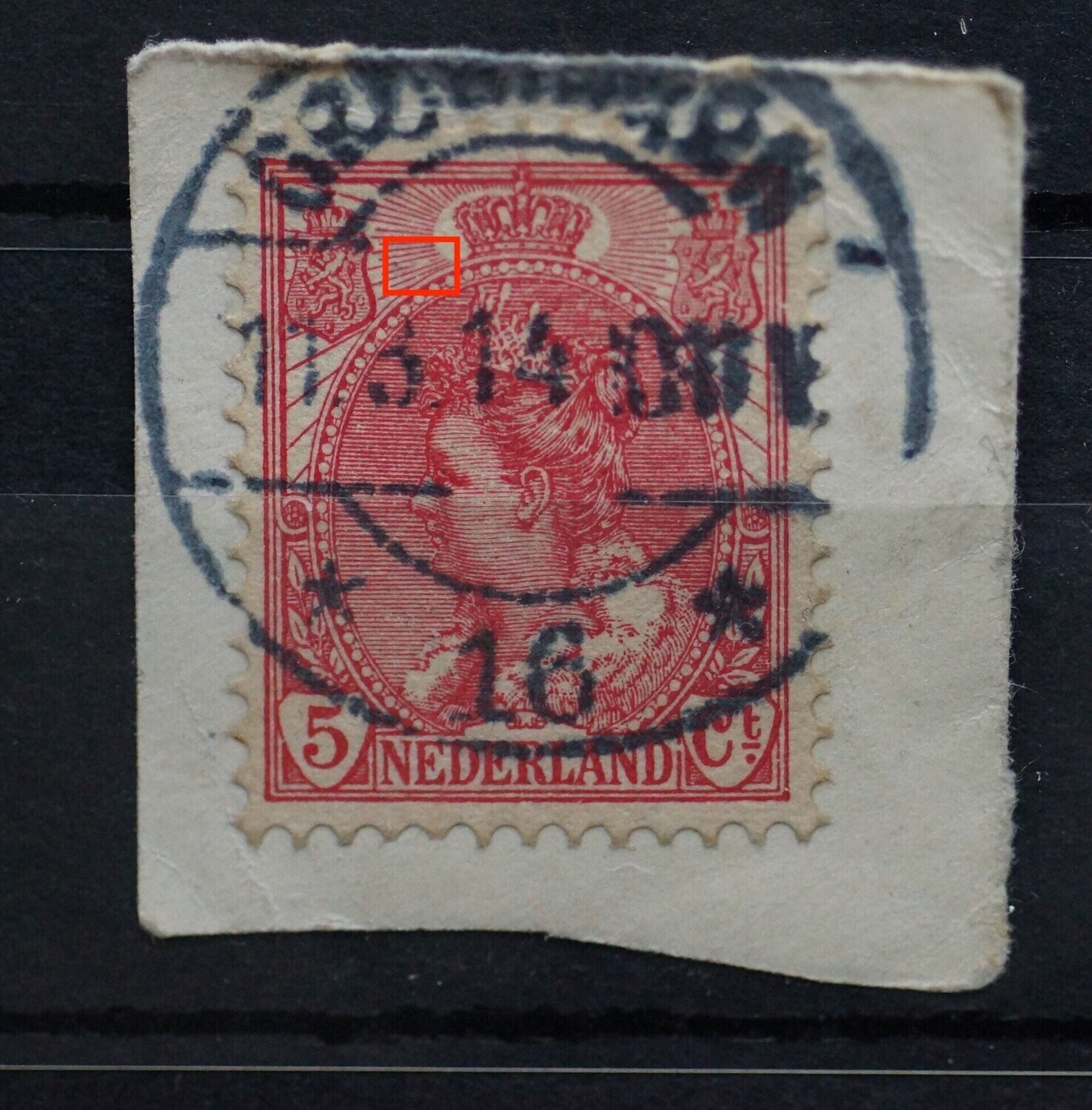 NVPH 60 - o.a. breuk in straal links van kroon en breuk in kaderlijn achter de tweede D van NEDERLAND