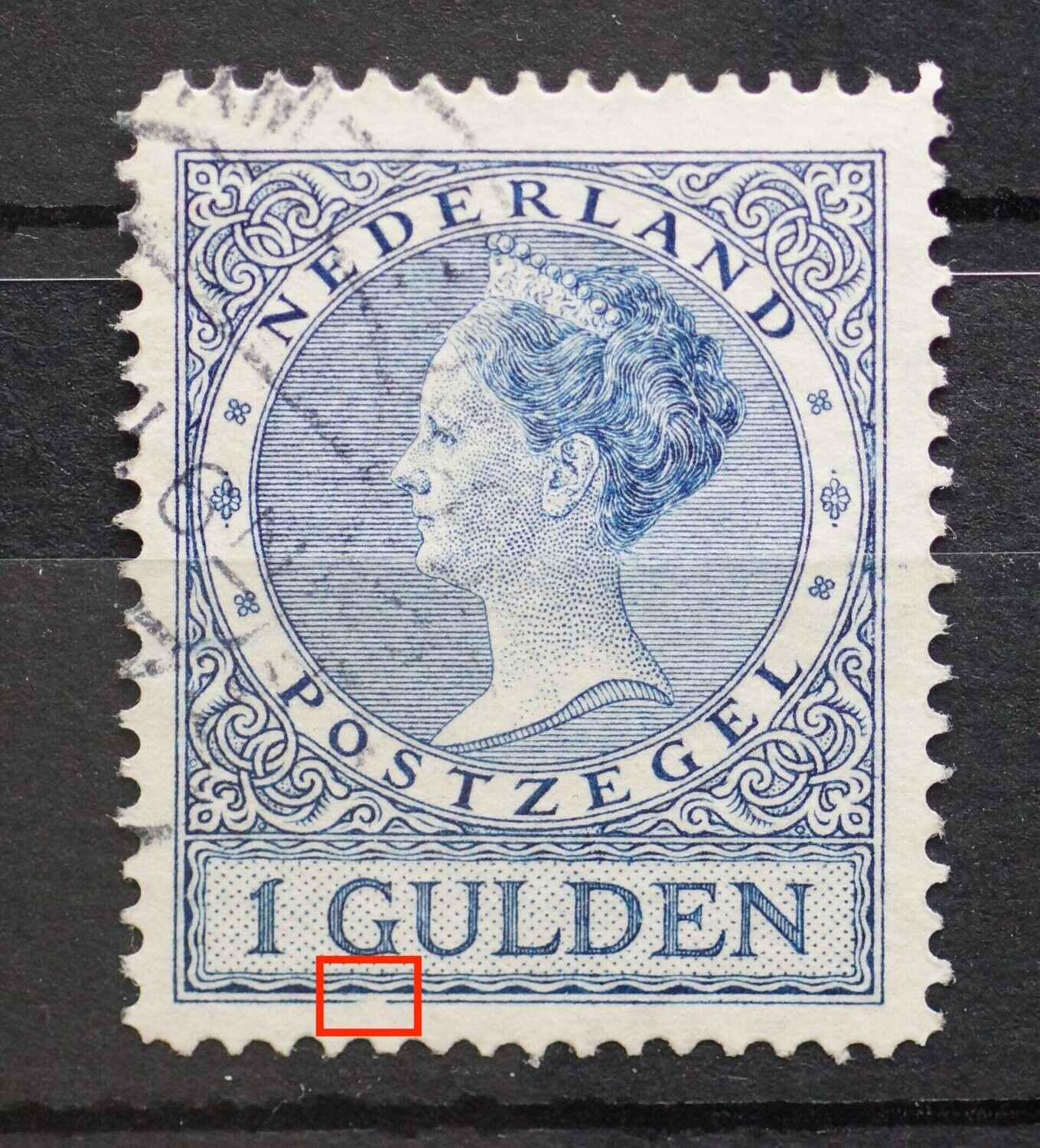 NVPH 163 - breuk in kaderlijn onder de G van GULDEN