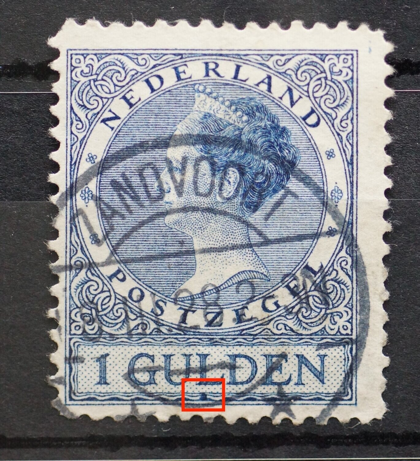 NVPH 163 - blauwe vlek onder de L van GULDEN
