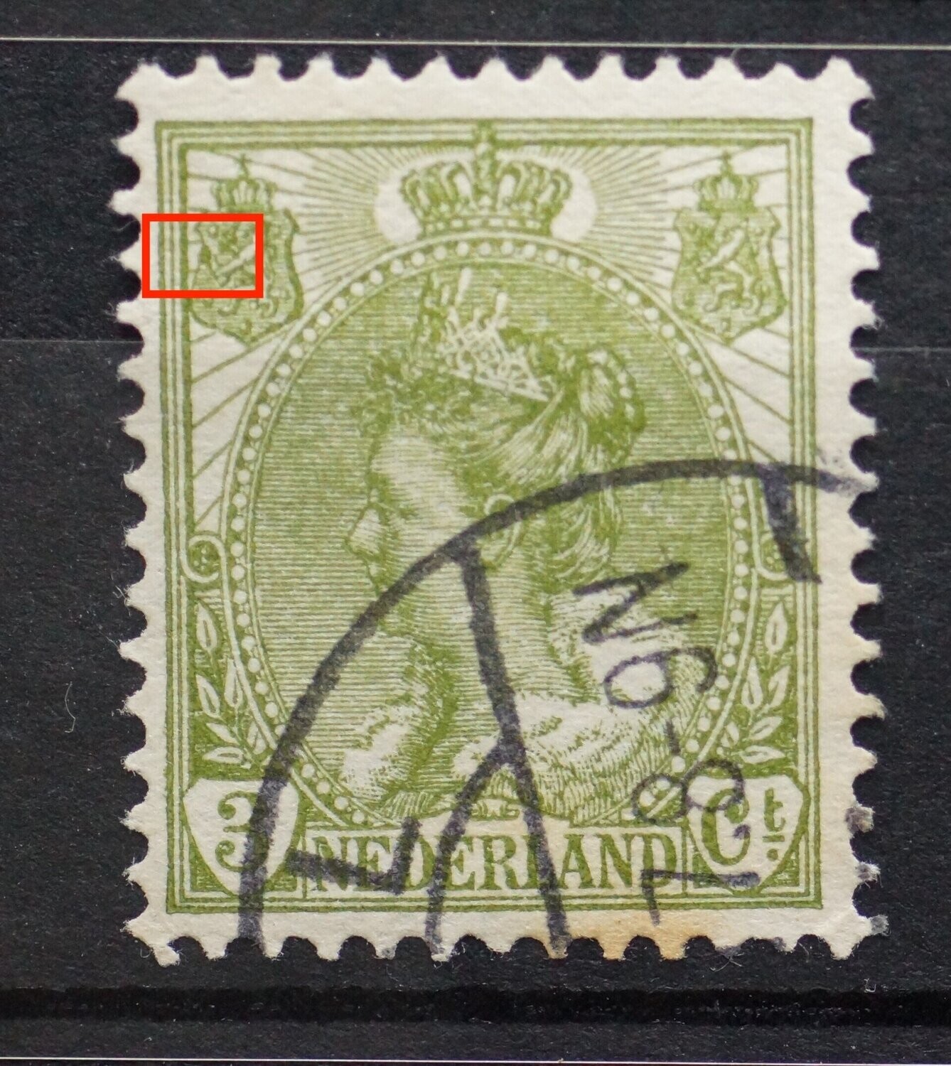 NVPH 57 - groene vlek boven pijlenbundel, linker wapenschild