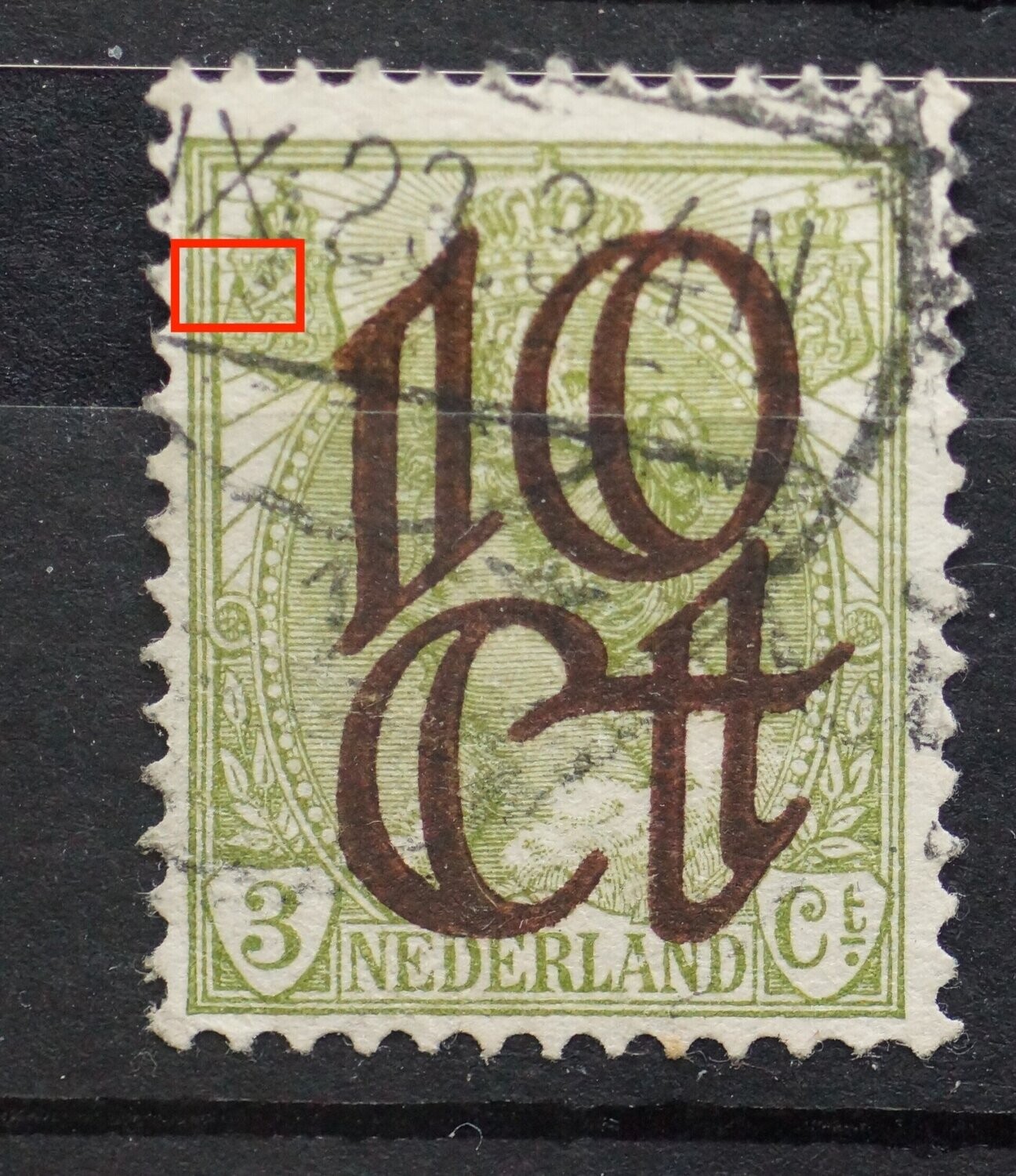 NVPH 116 - groene vlek boven pijlenbundel, linker wapenschild