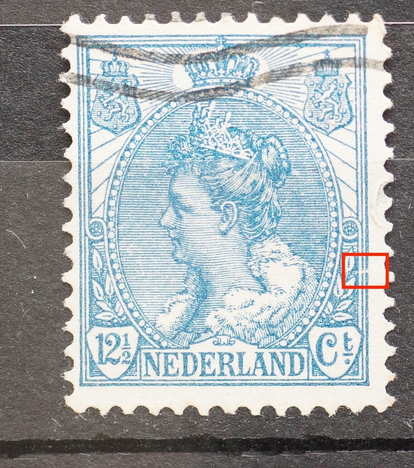 NVPH 63 - breuk in kaderlijnen rechts