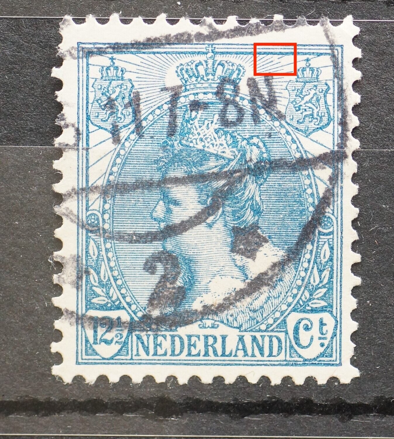 NVPH 63 - breuk in straal naast rechter wapenschild